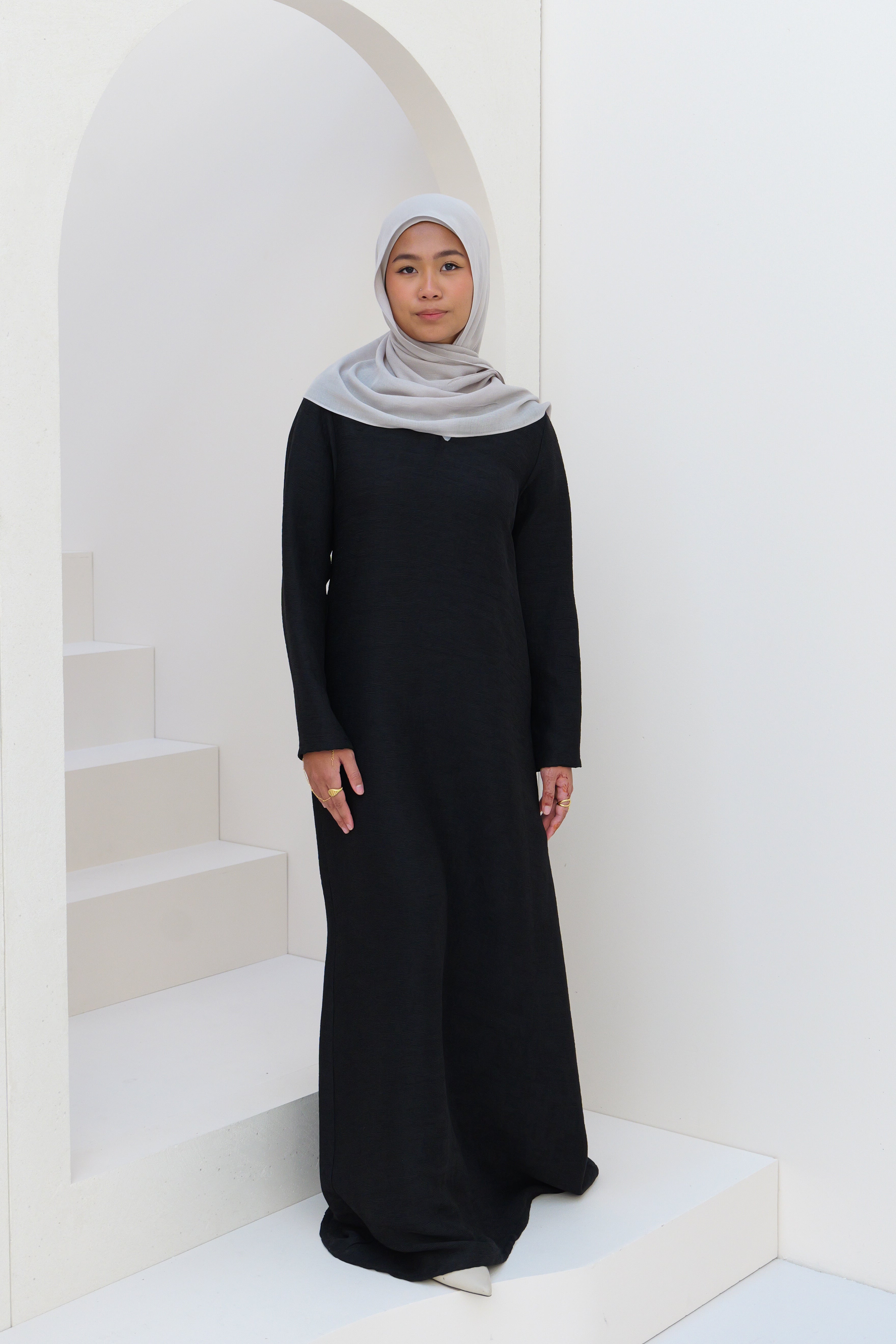 Basic Abayah Crepe - Black