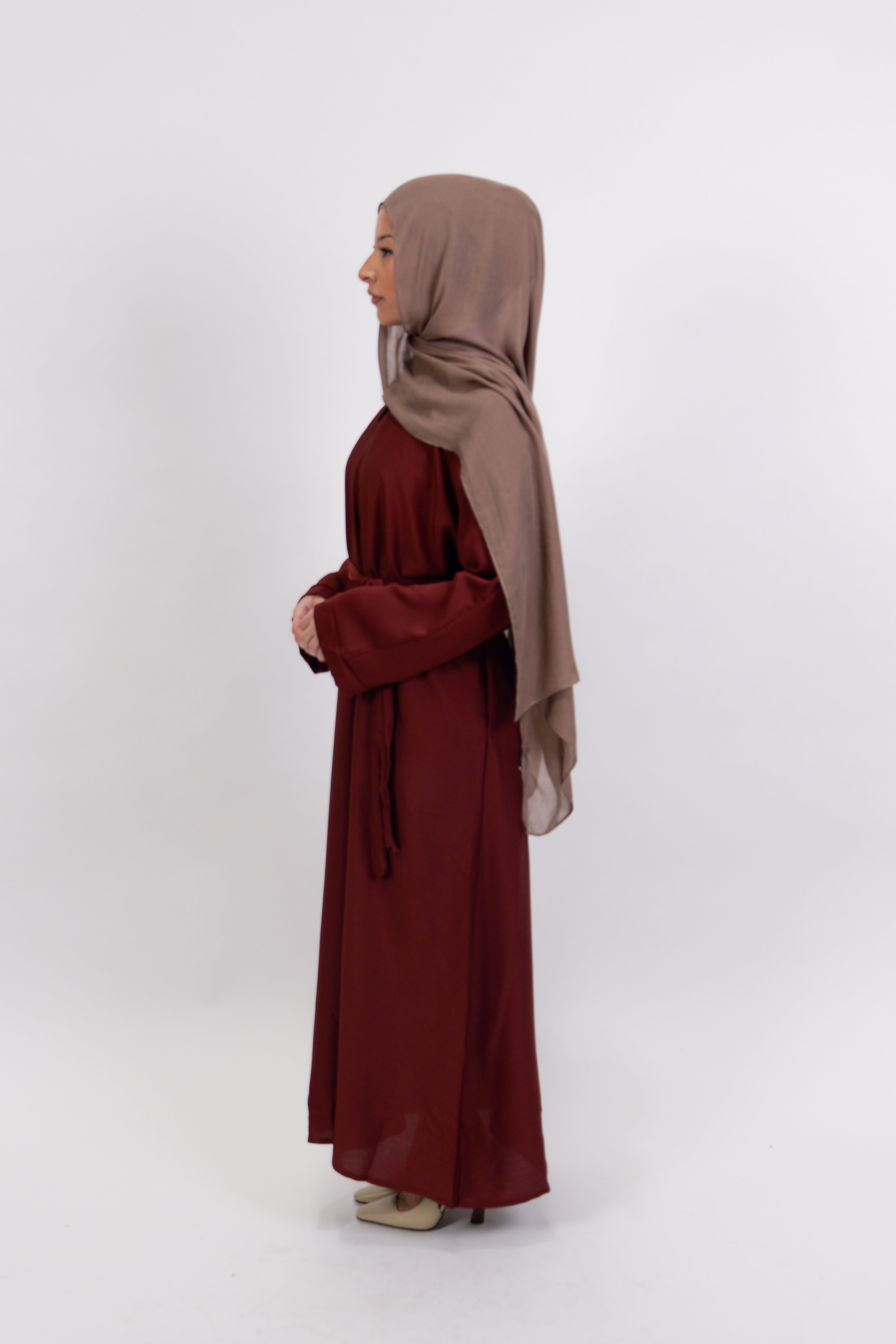 Maryam Abayah - Sable