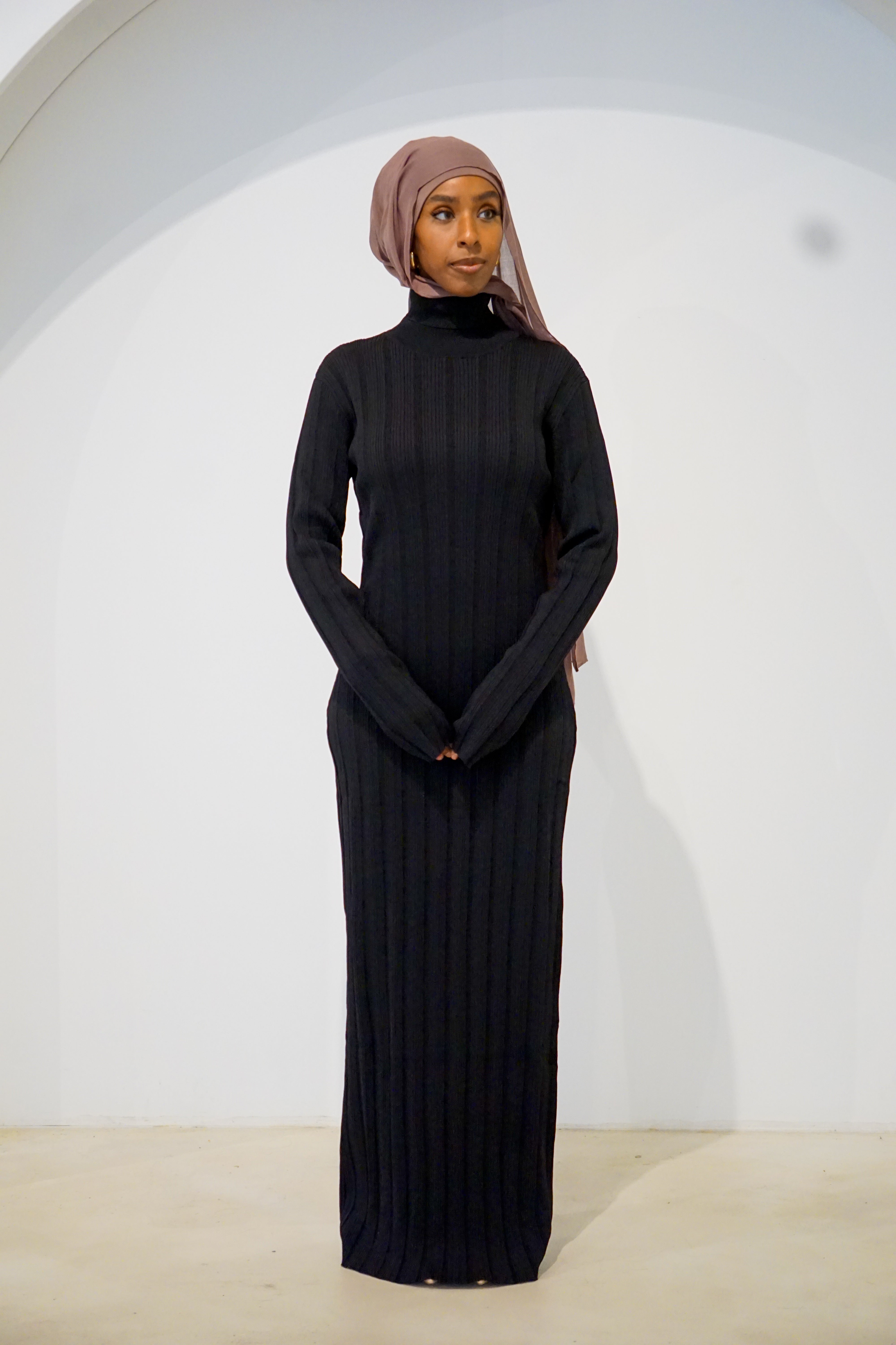 Liyana Maxi Dress - Black