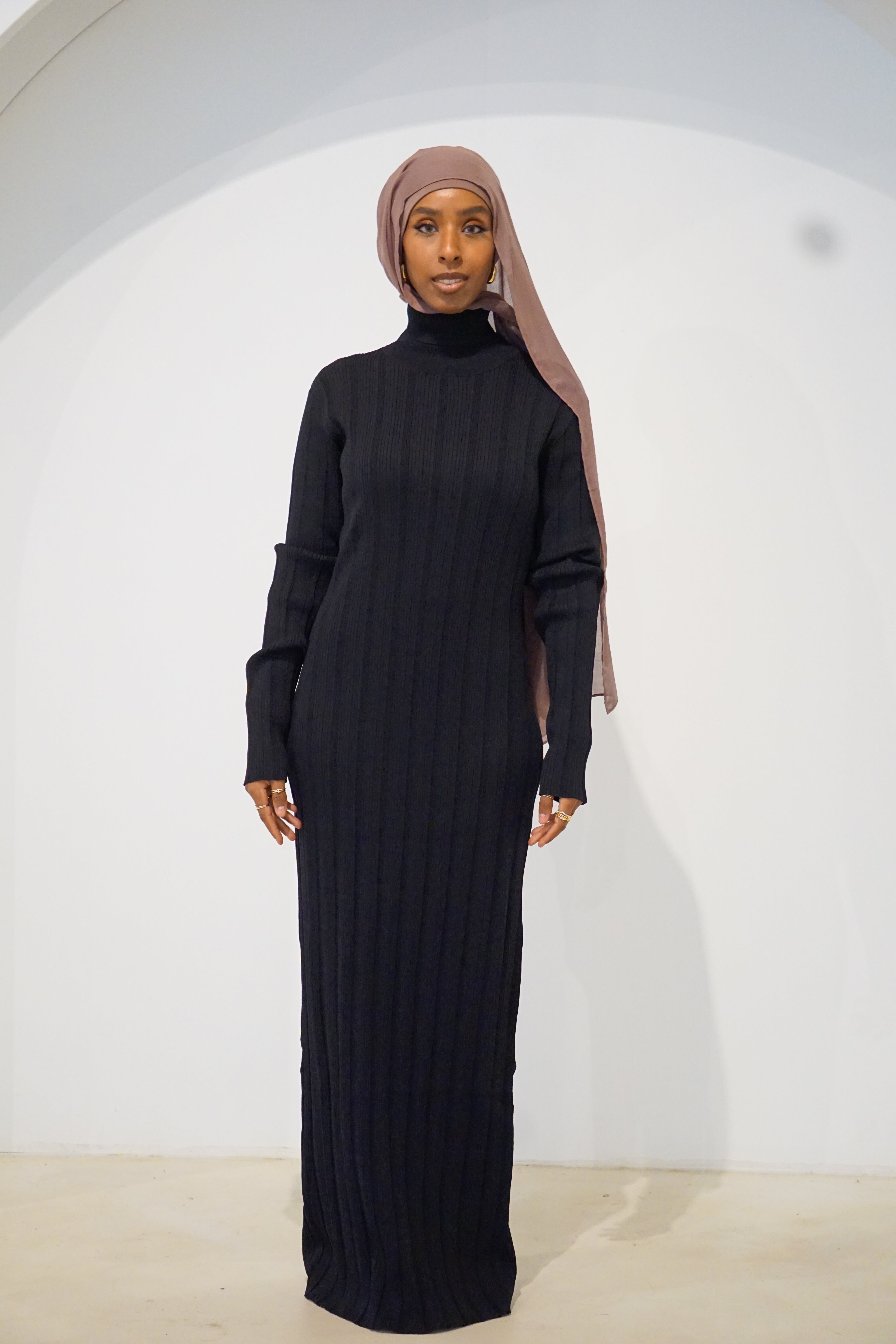 Liyana Maxi Dress - Black