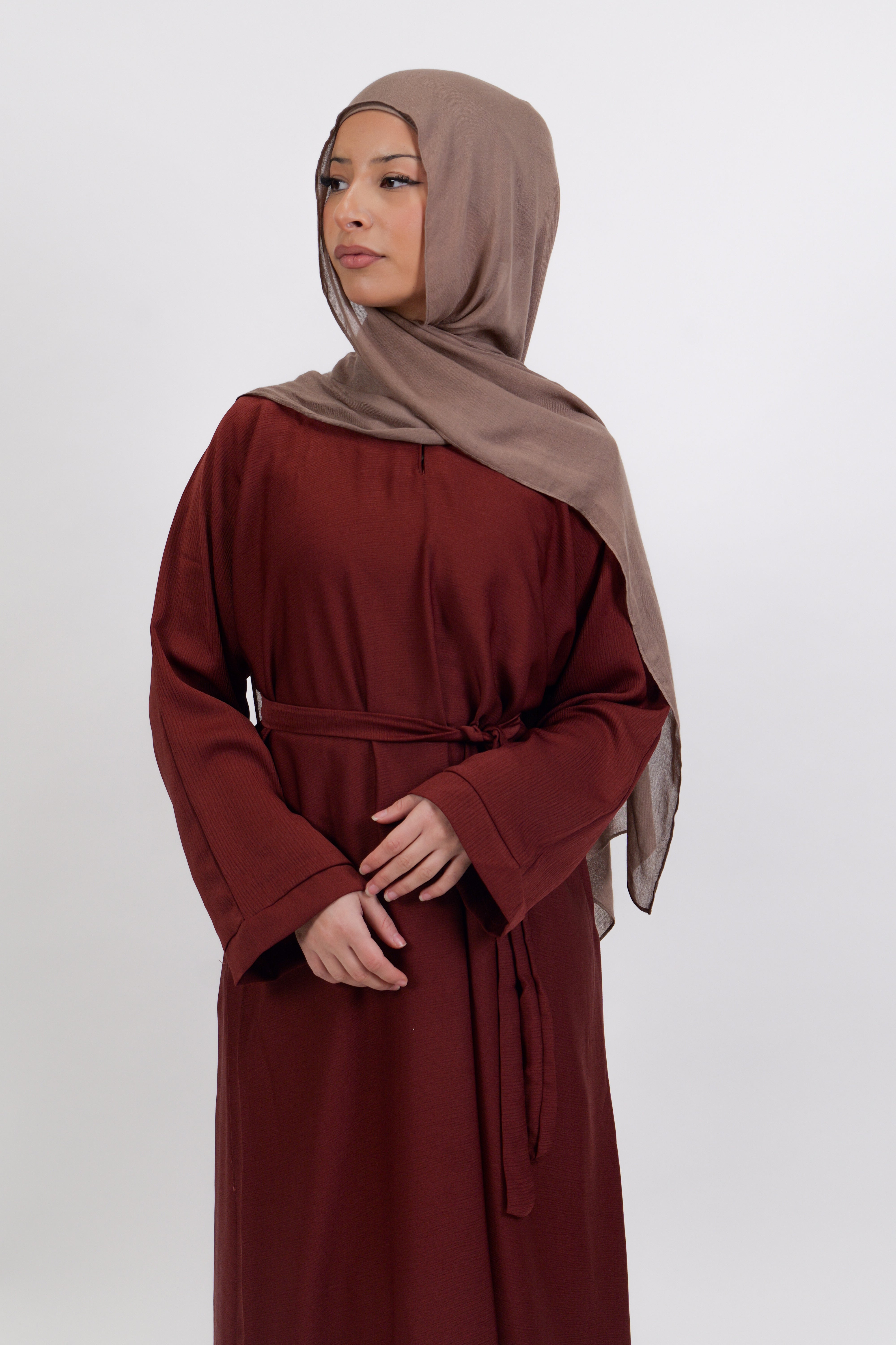 Maryam Abayah - Sable