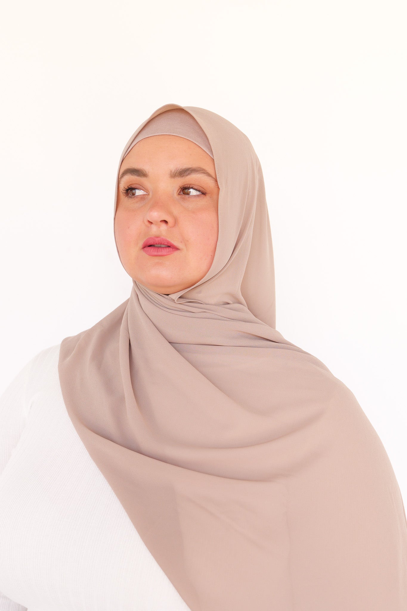Premium Chiffon Hijab - Earthy Nude