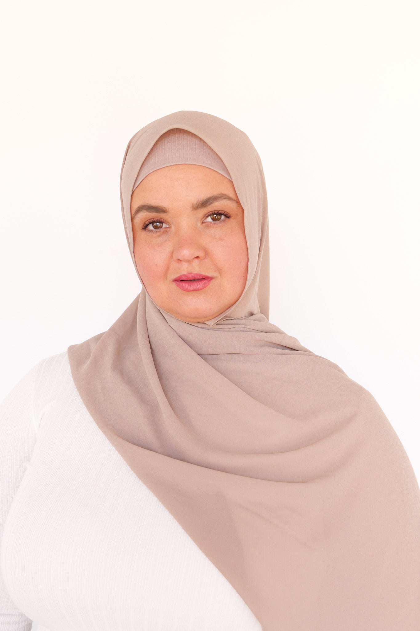 Premium Chiffon Hijab - Earthy Nude