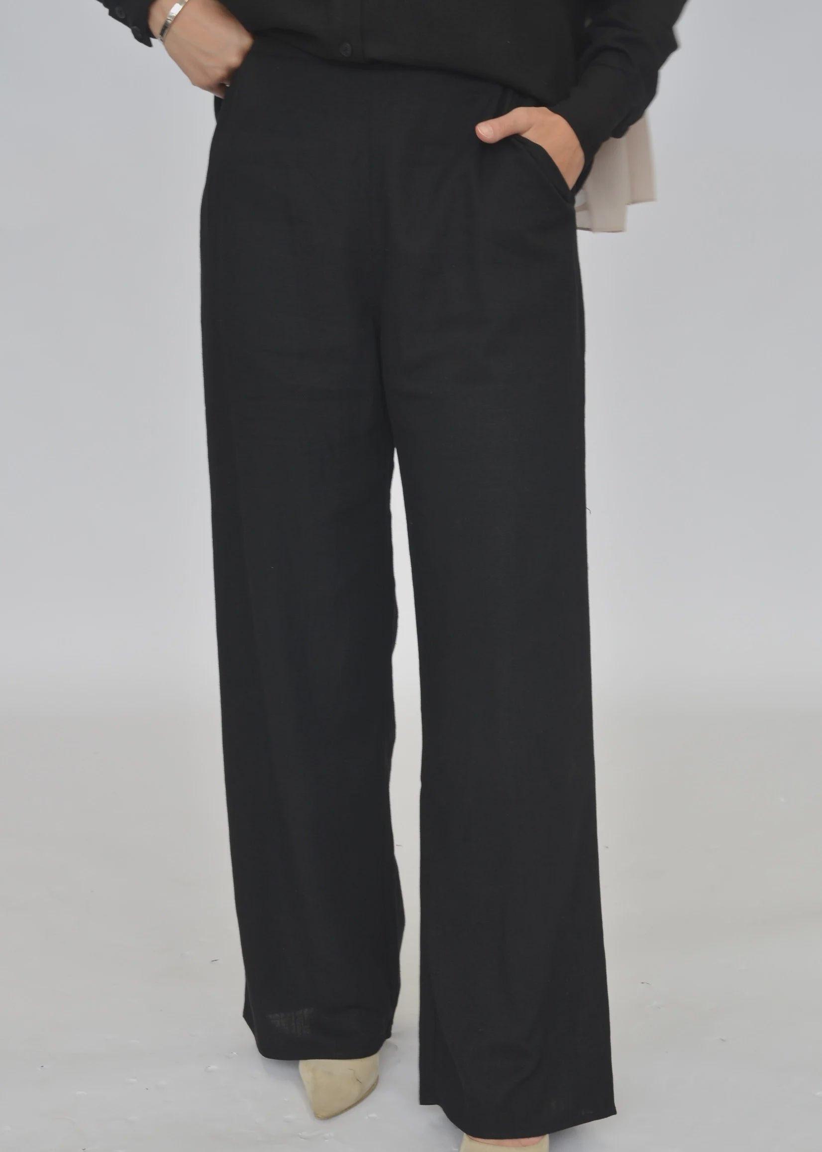 Balmy wide leg pants - Black - Nasiba