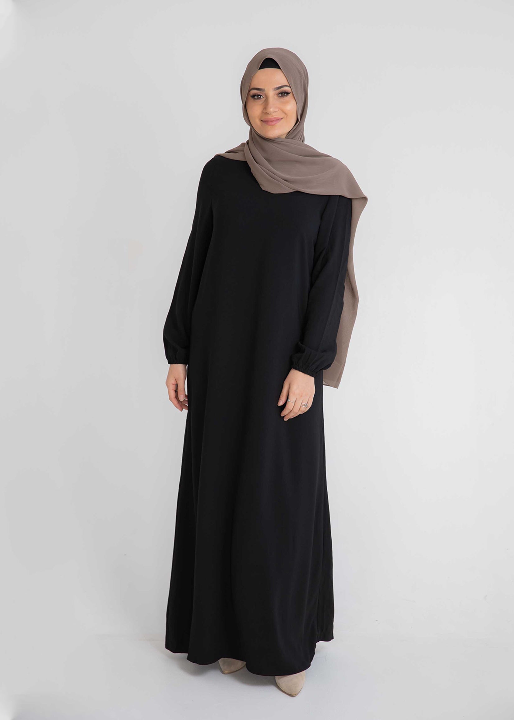 Cuffed Abayah - Black - Nasiba