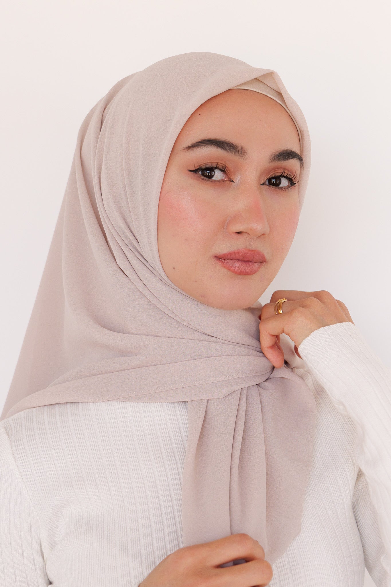 Premium Chiffon Hijab - Cameo Rose