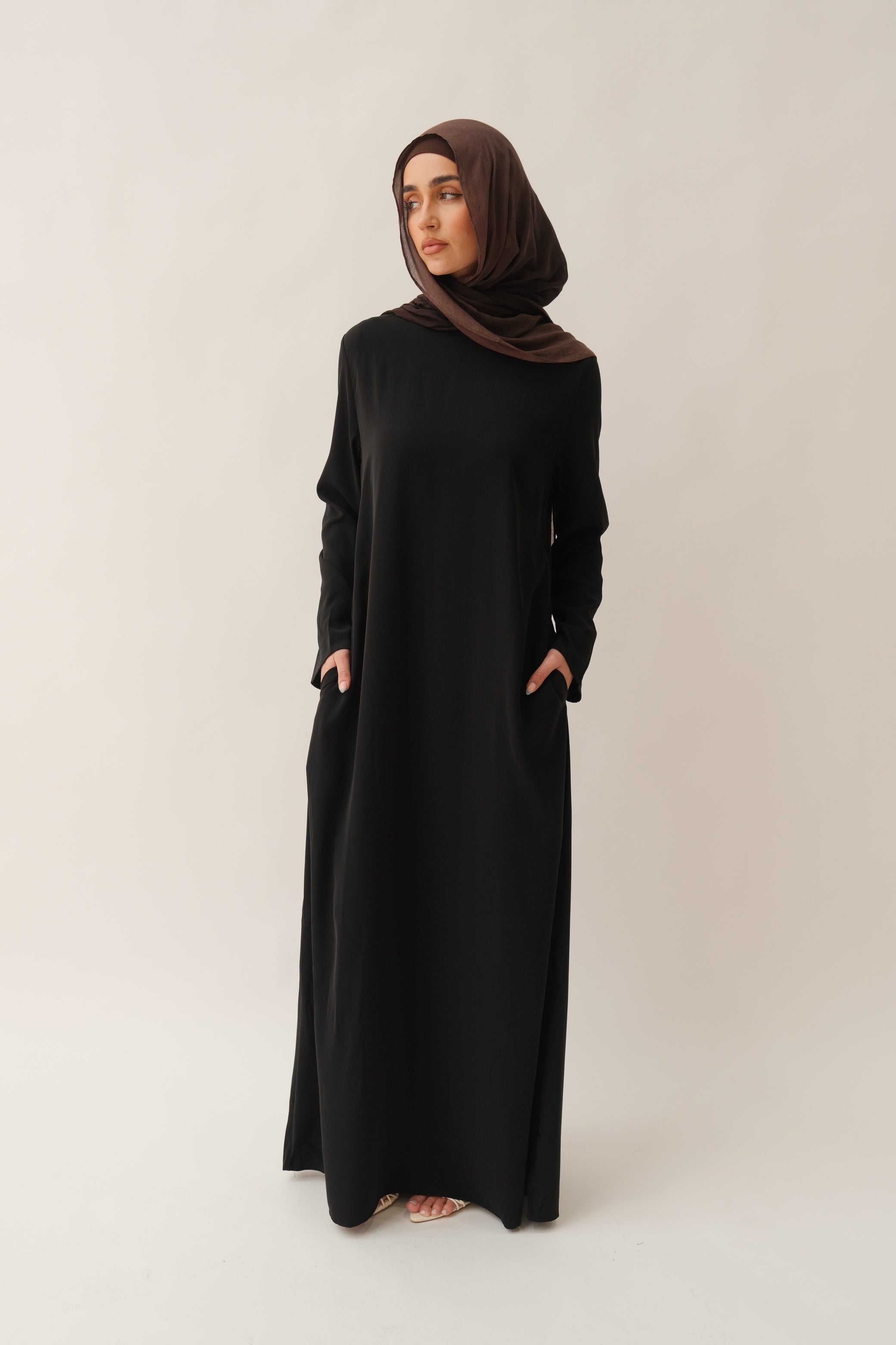 Mahabba Abayah - Black